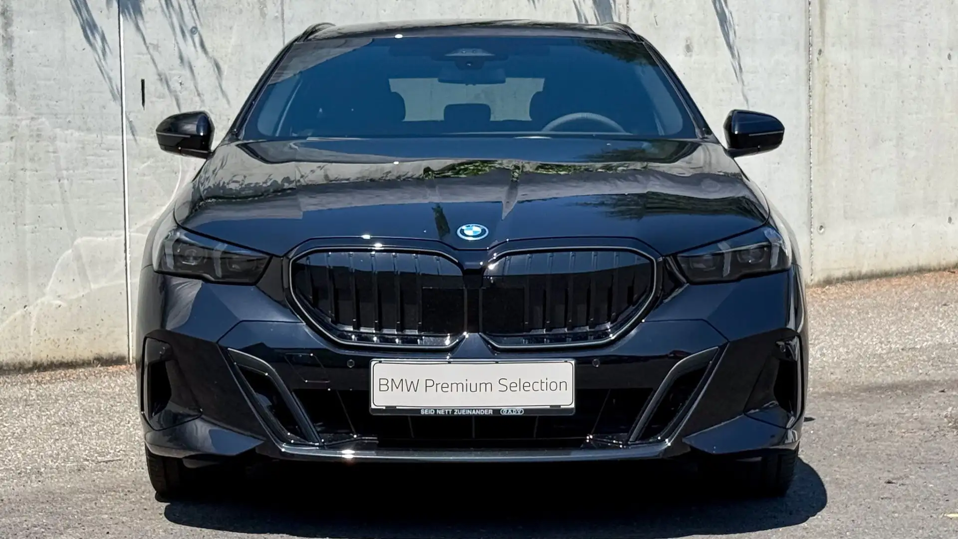 BMW 550 e xDrive M-Sportpaket Pro Schwarz - 2
