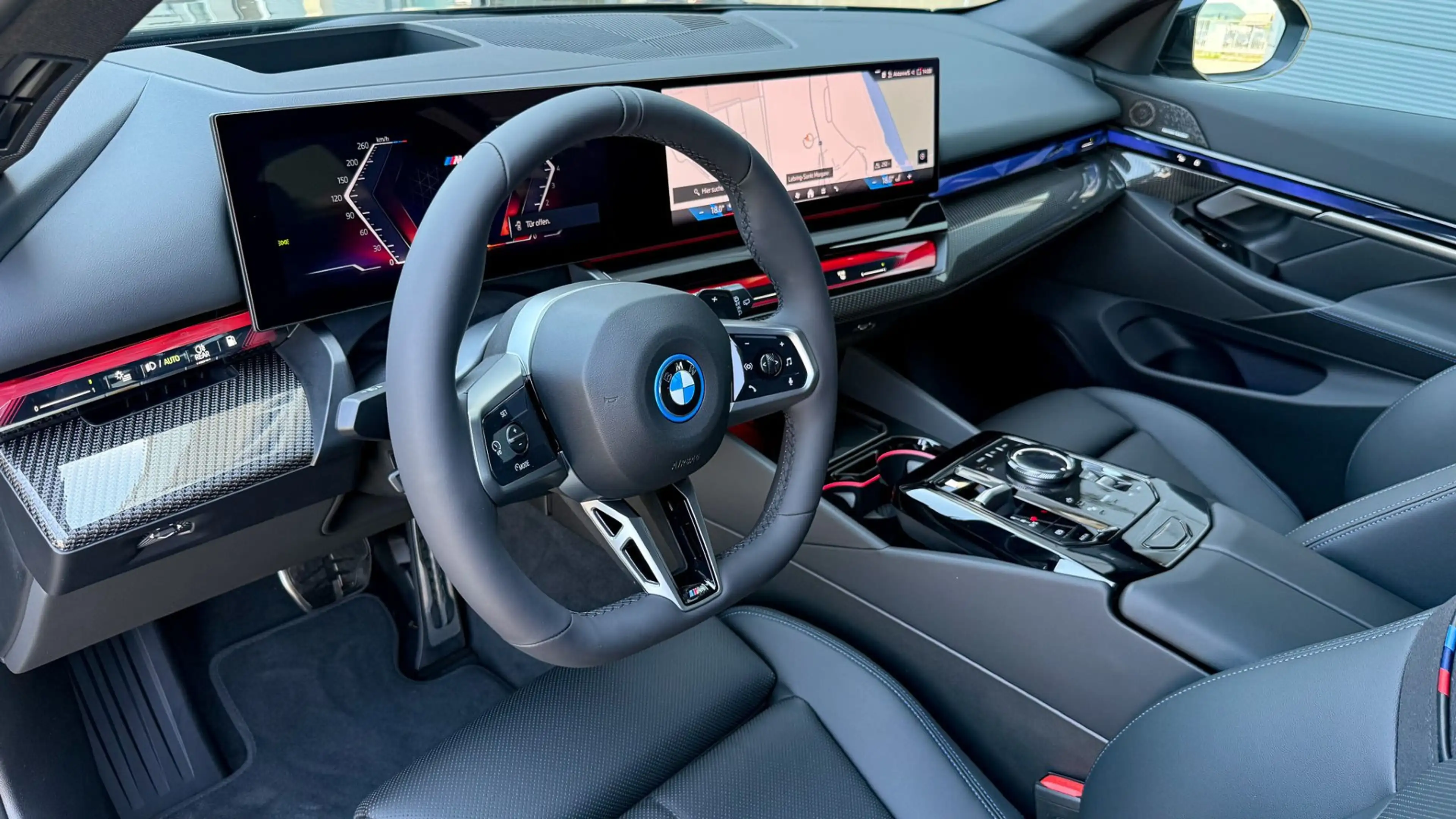 BMW 550 e xDrive M-Sportpaket Pro — photo 8