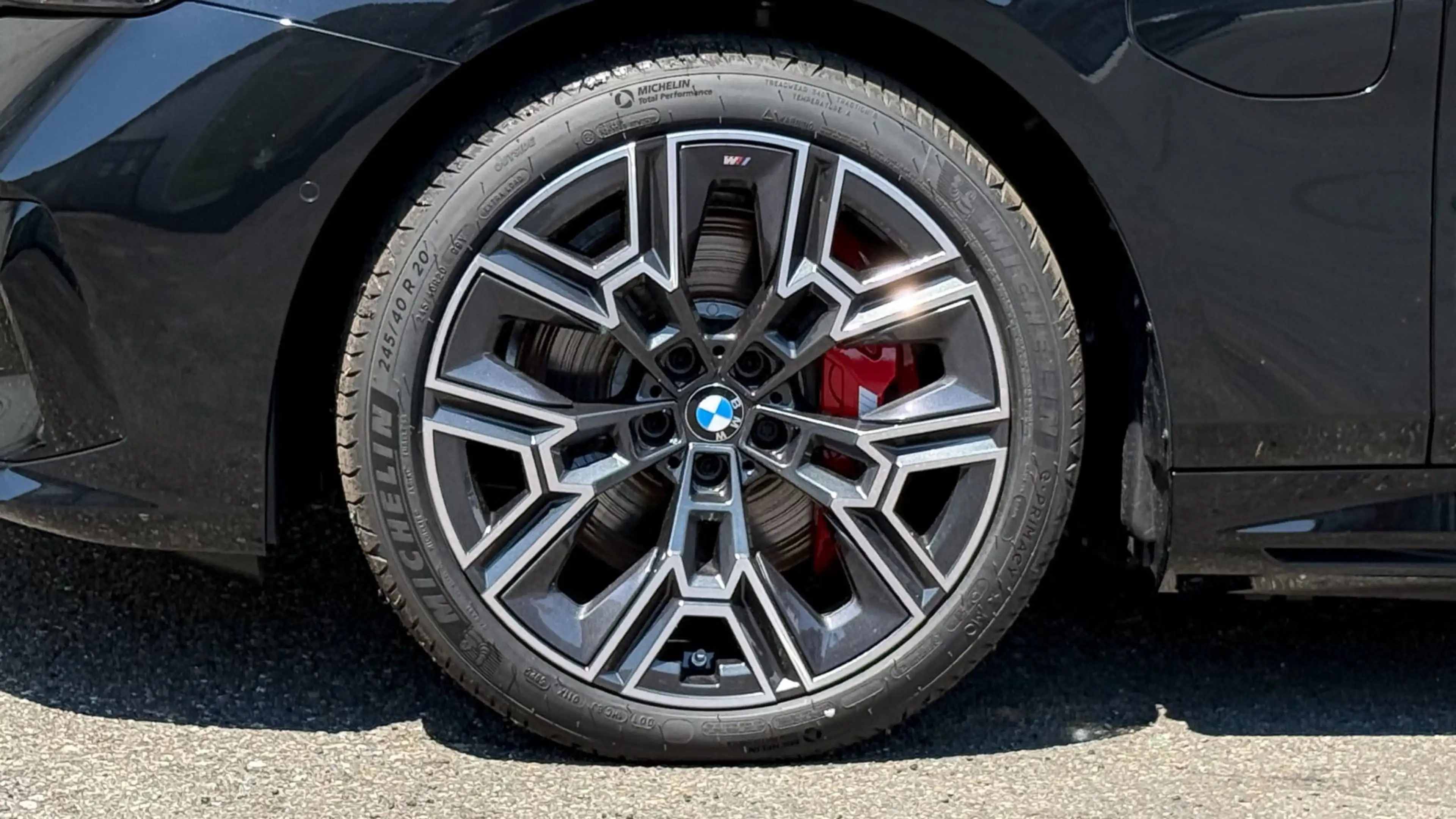 BMW 550 e xDrive M-Sportpaket Pro — photo 7