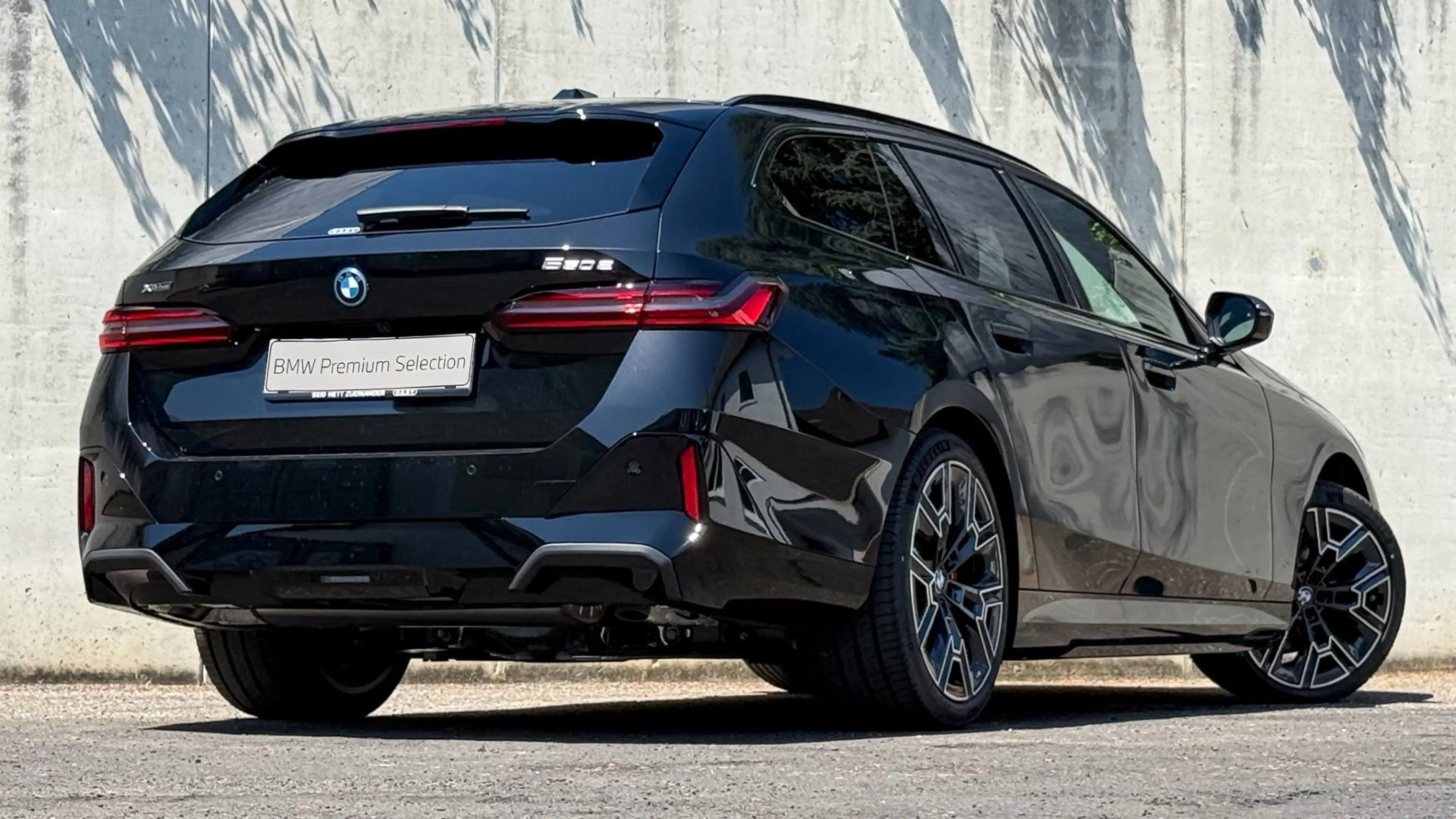 BMW 550 e xDrive M-Sportpaket Pro — photo 4