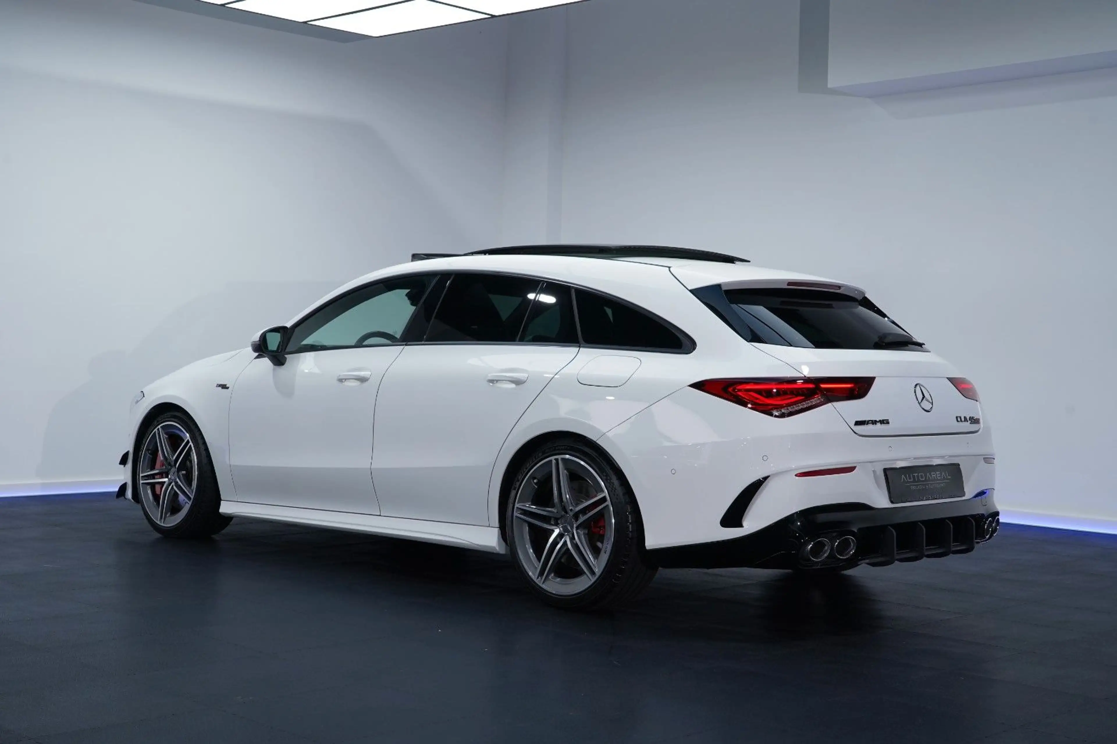 Mercedes-Benz CLA 45 AMG 8G/LED/PANO/KAM/AMBIEN — photo 15