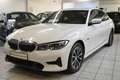 BMW 330 E G20 Sport Line *LED*T-LEDER*NAVI*LIVE-COCKPIT Weiß - thumbnail 1