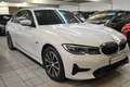 BMW 330 E G20 Sport Line *LED*T-LEDER*NAVI*LIVE-COCKPIT Weiß - thumbnail 2