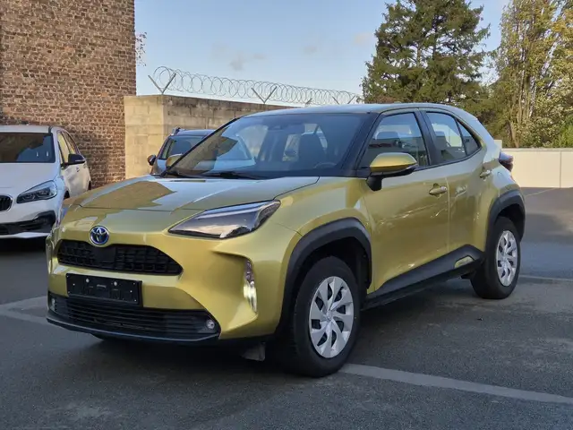 Toyota Yaris Cross Hybrid 1.5i VVT-i Dynamic E-CVT **GARANTIE 2 ANS**