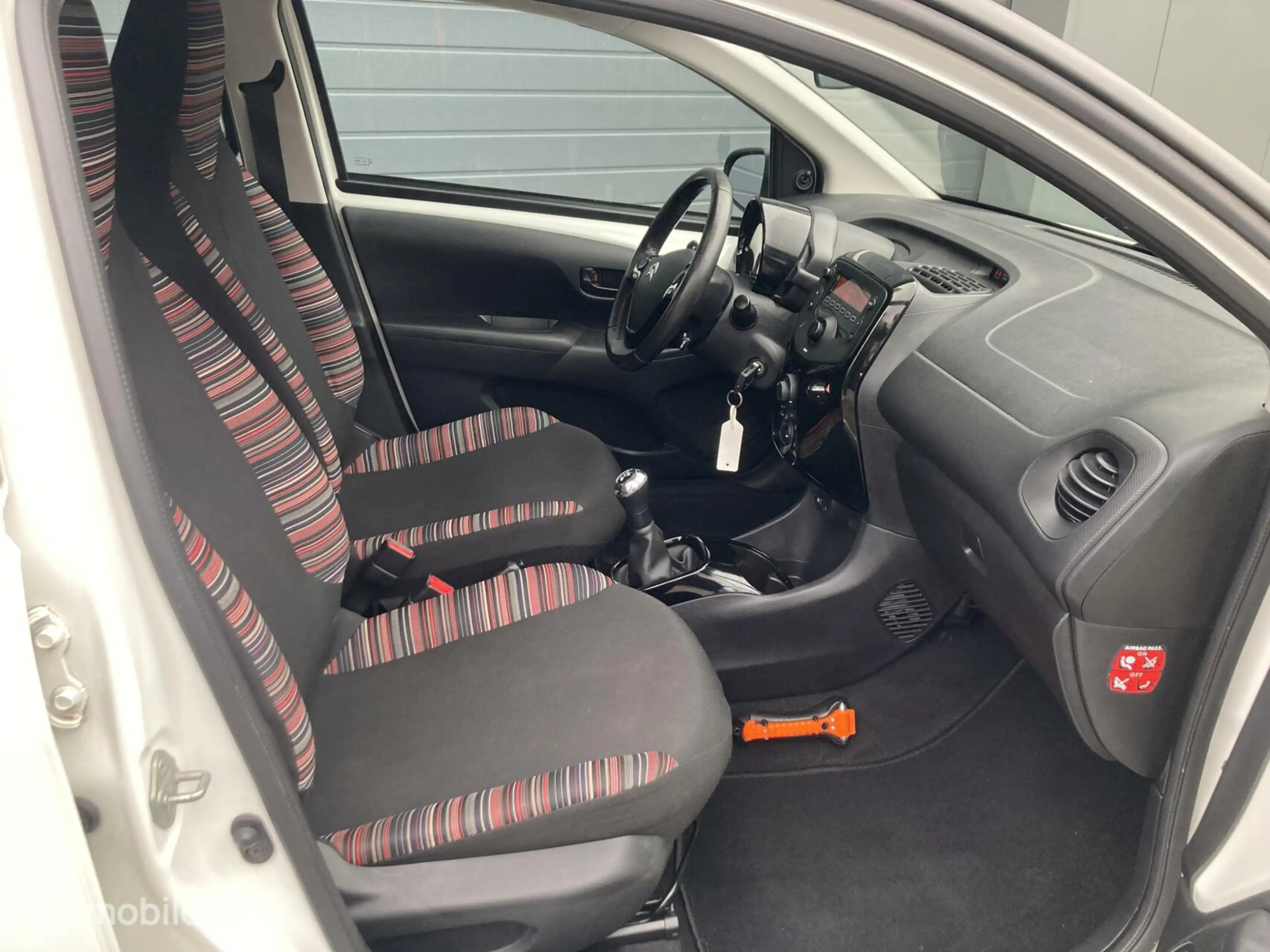 Citroen C1 1.0 VTi Feel A/C |Bluetooth| Isofix| — photo 12