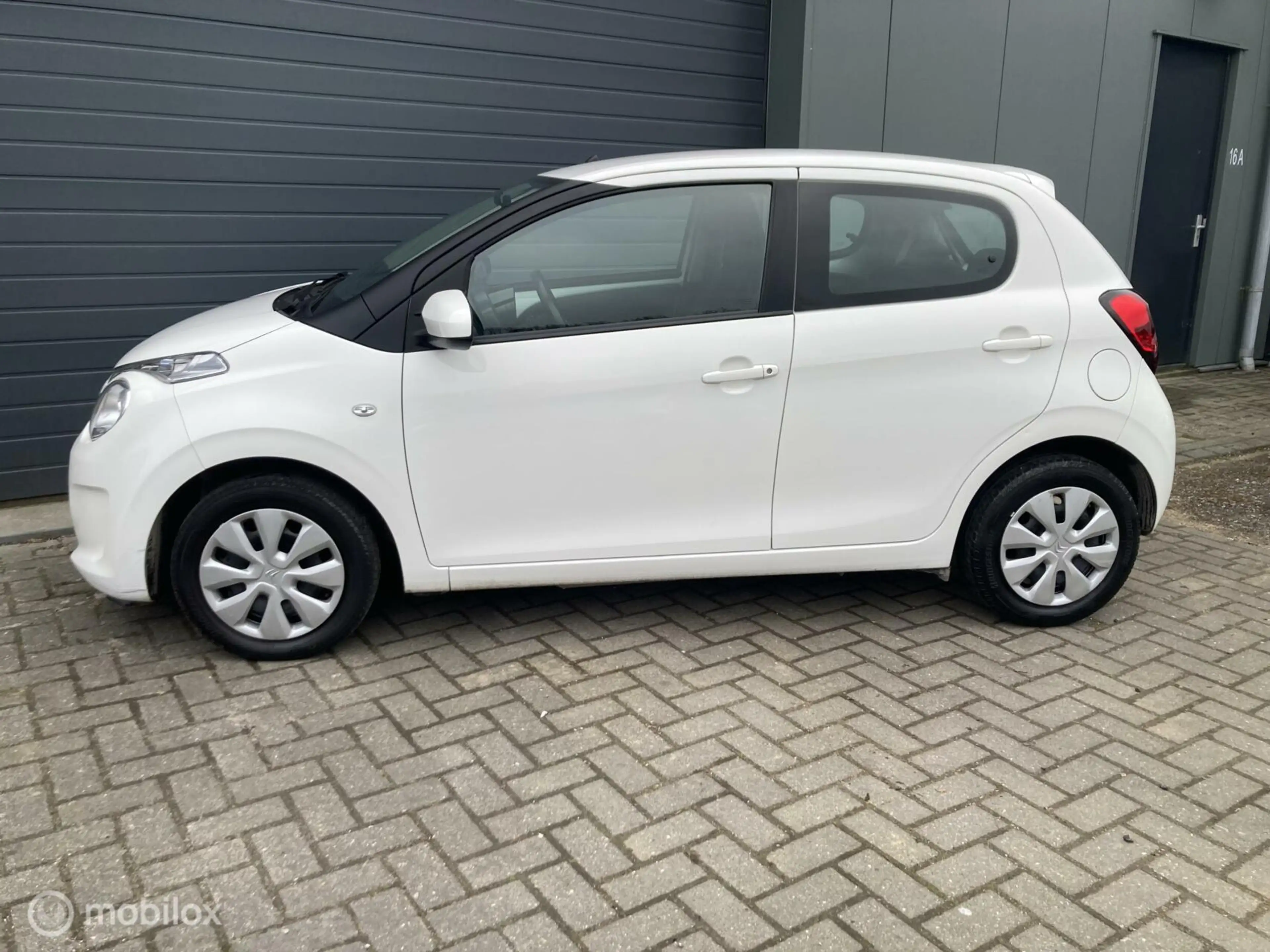 Citroen C1 1.0 VTi Feel A/C |Bluetooth| Isofix| — photo 4