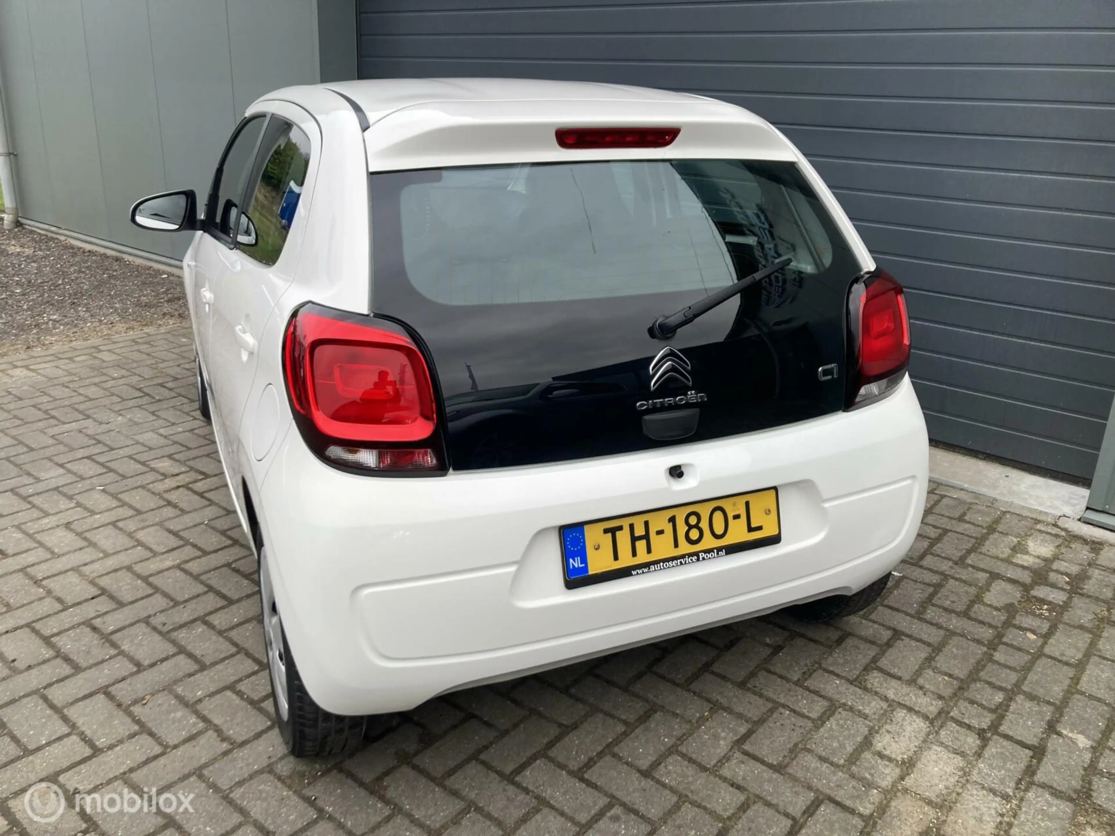 Citroen C1 1.0 VTi Feel A/C |Bluetooth| Isofix| — photo 6