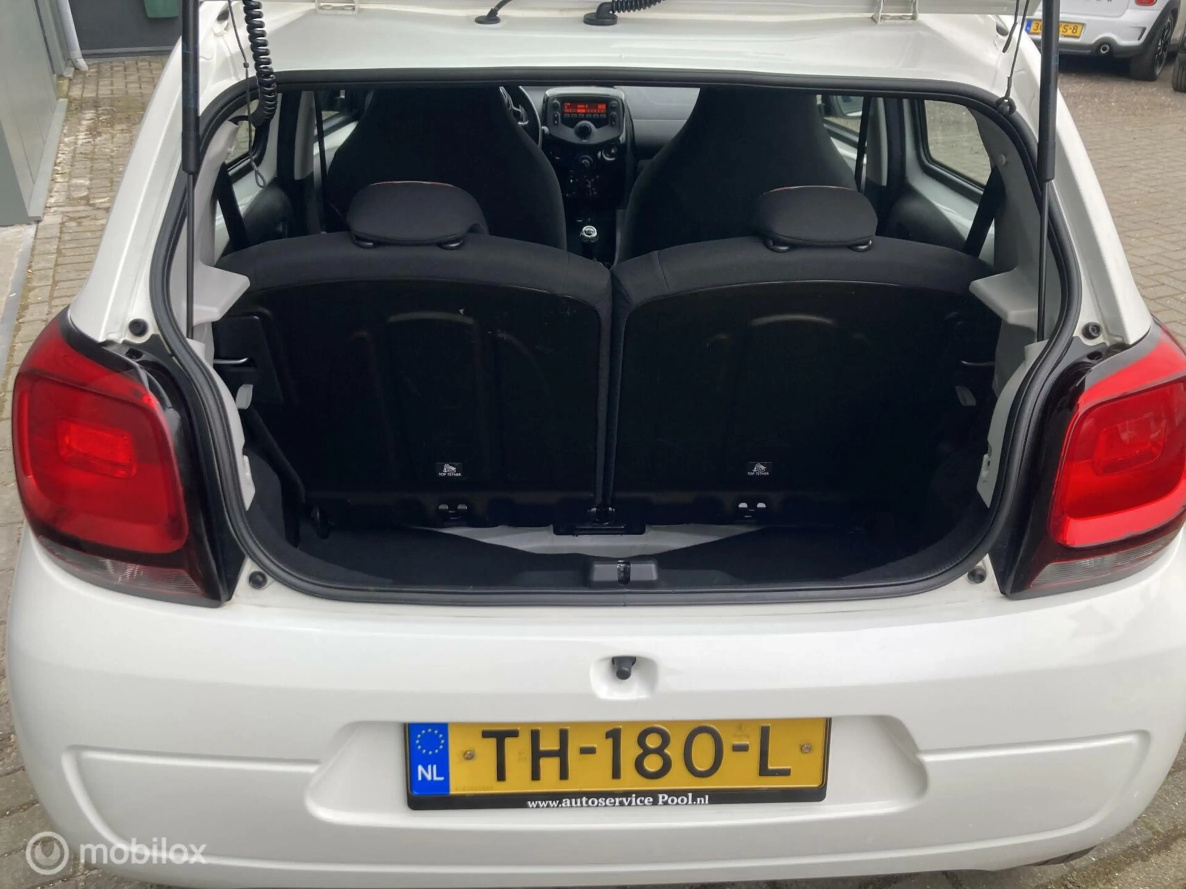 Citroen C1 1.0 VTi Feel A/C |Bluetooth| Isofix| — photo 14
