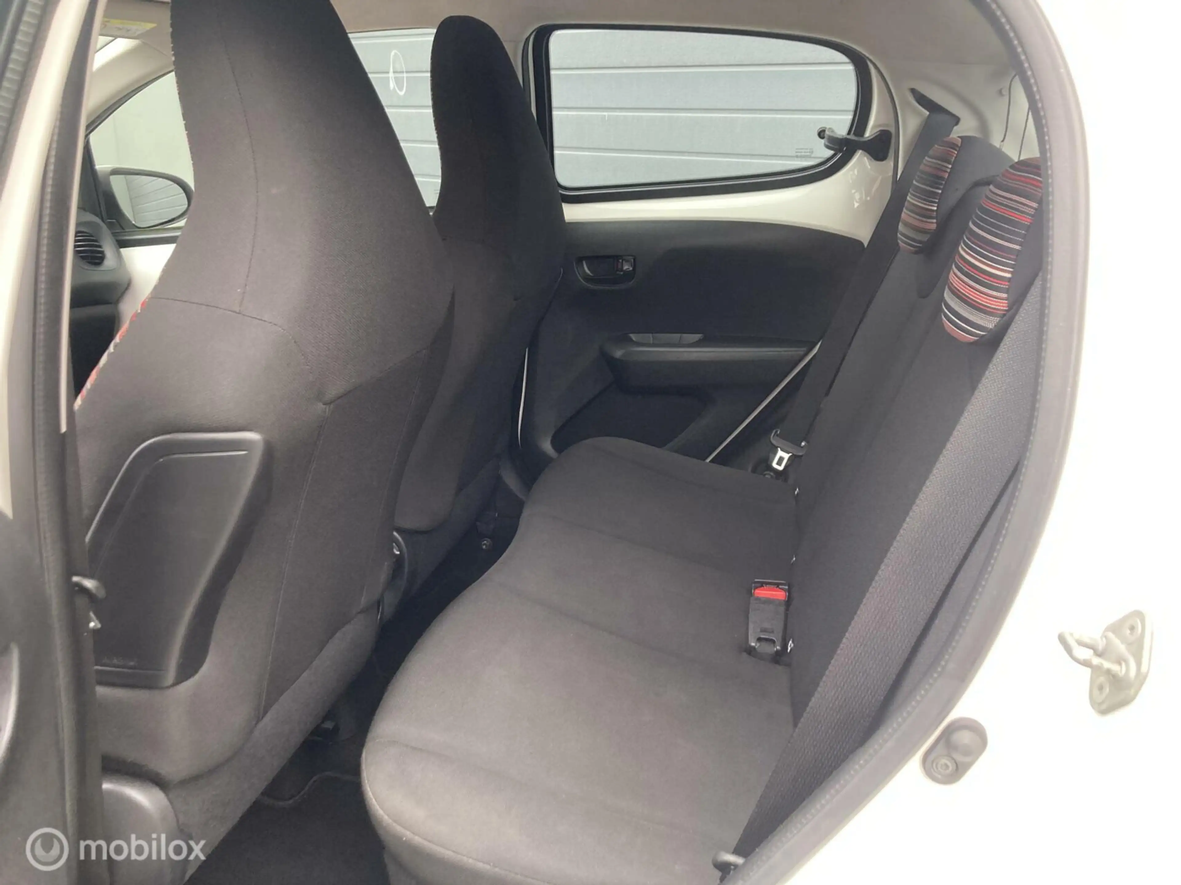 Citroen C1 1.0 VTi Feel A/C |Bluetooth| Isofix| — photo 9