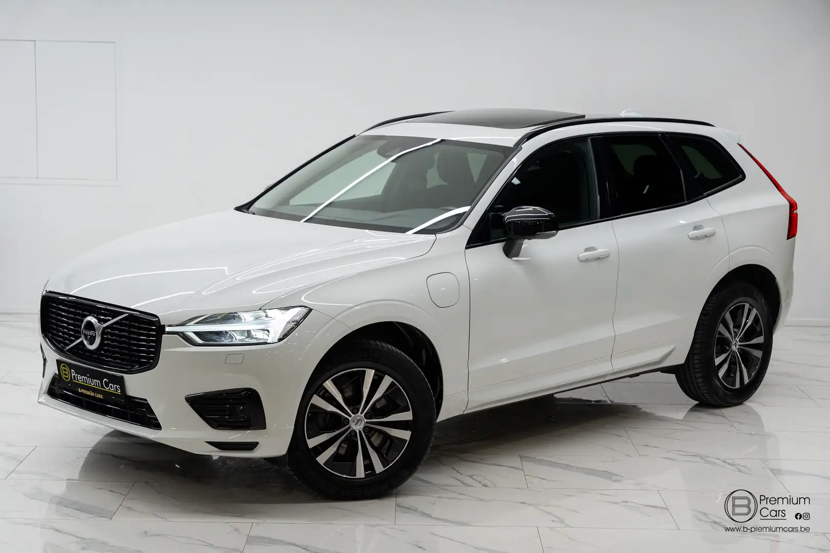 Volvo XC60 T6 hybrid AWD Geartronic RDesign! Pano, Acc, 360! Blanc - 2