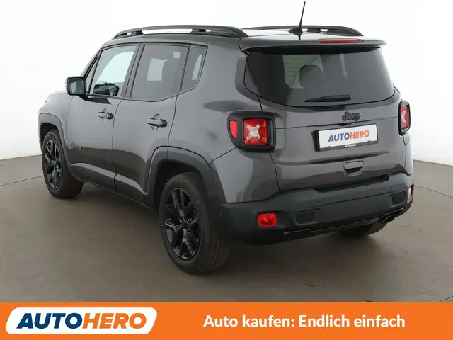 Jeep Renegade view 4