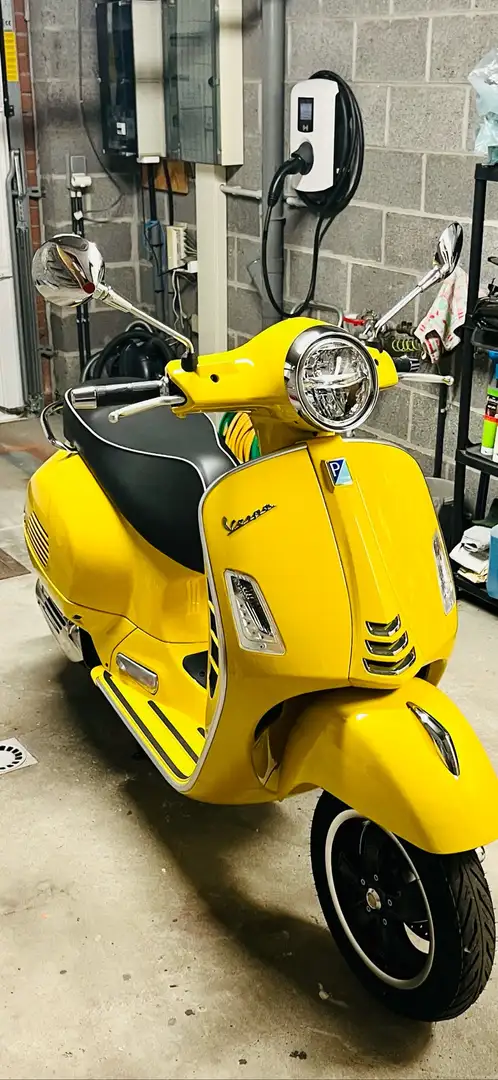 Vespa 125 Super Żółty - 1