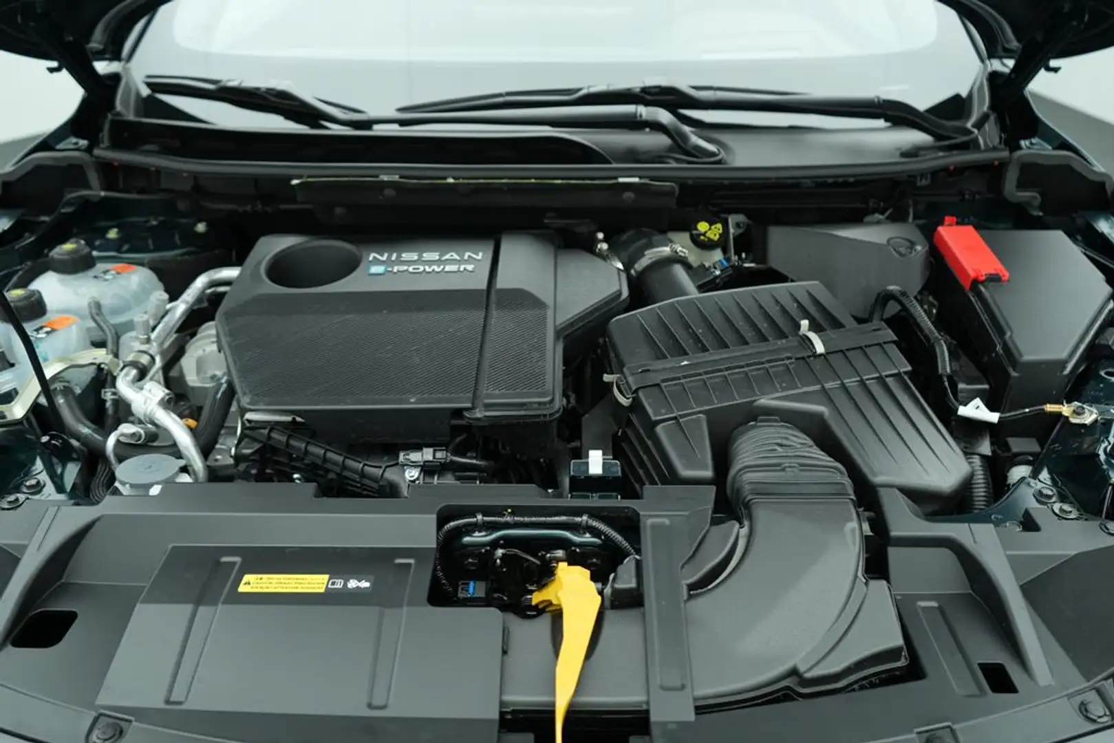 Nissan Qashqai QQ MY24 e-POW 190PS 4x2 Tekna PGD Bose 2 Farben - 2