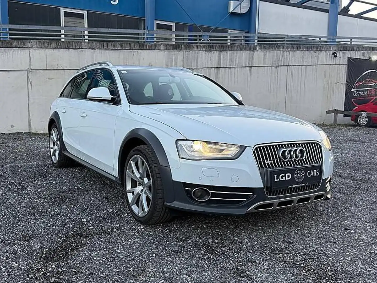 Audi A4 allroad 3.0 TDI (180kW) Weiß - 2