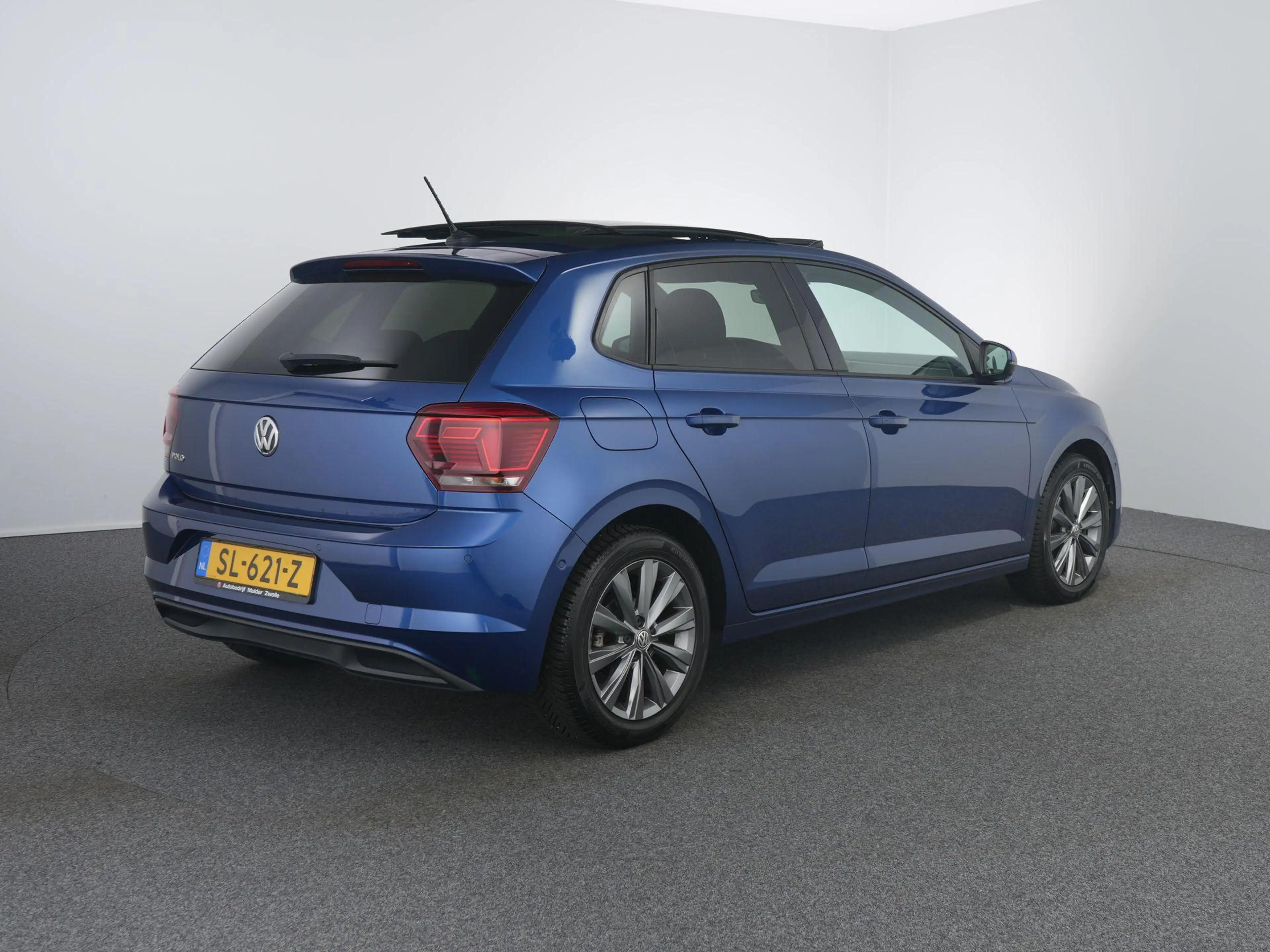 Volkswagen Polo 1.0 TSI Highline | Pano | Beats | Clima | Camera | — photo 2