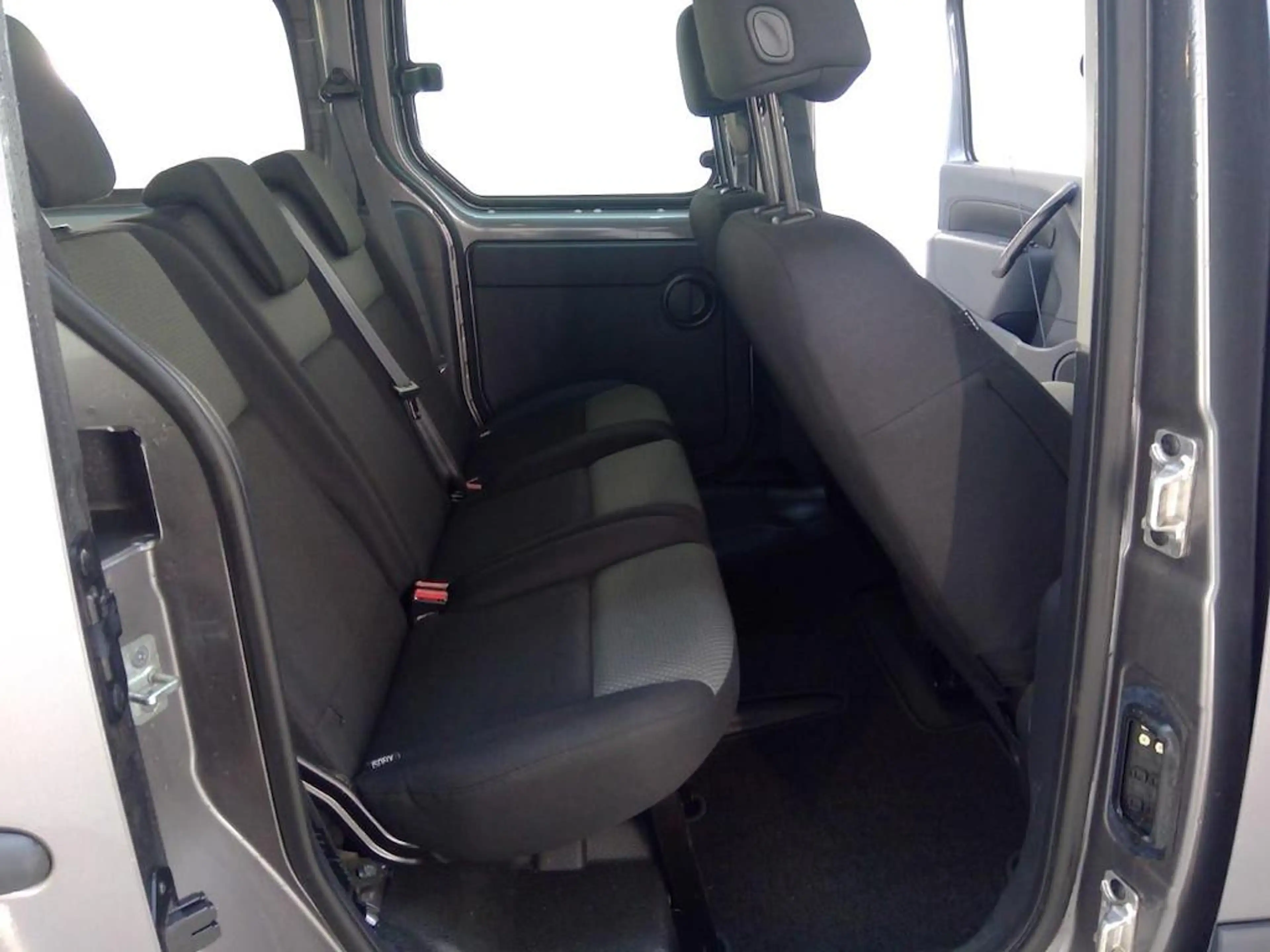Renault Kangoo Z.E. Maxi Airco | Parkeer sensoren + camera | Navigatie — photo 7