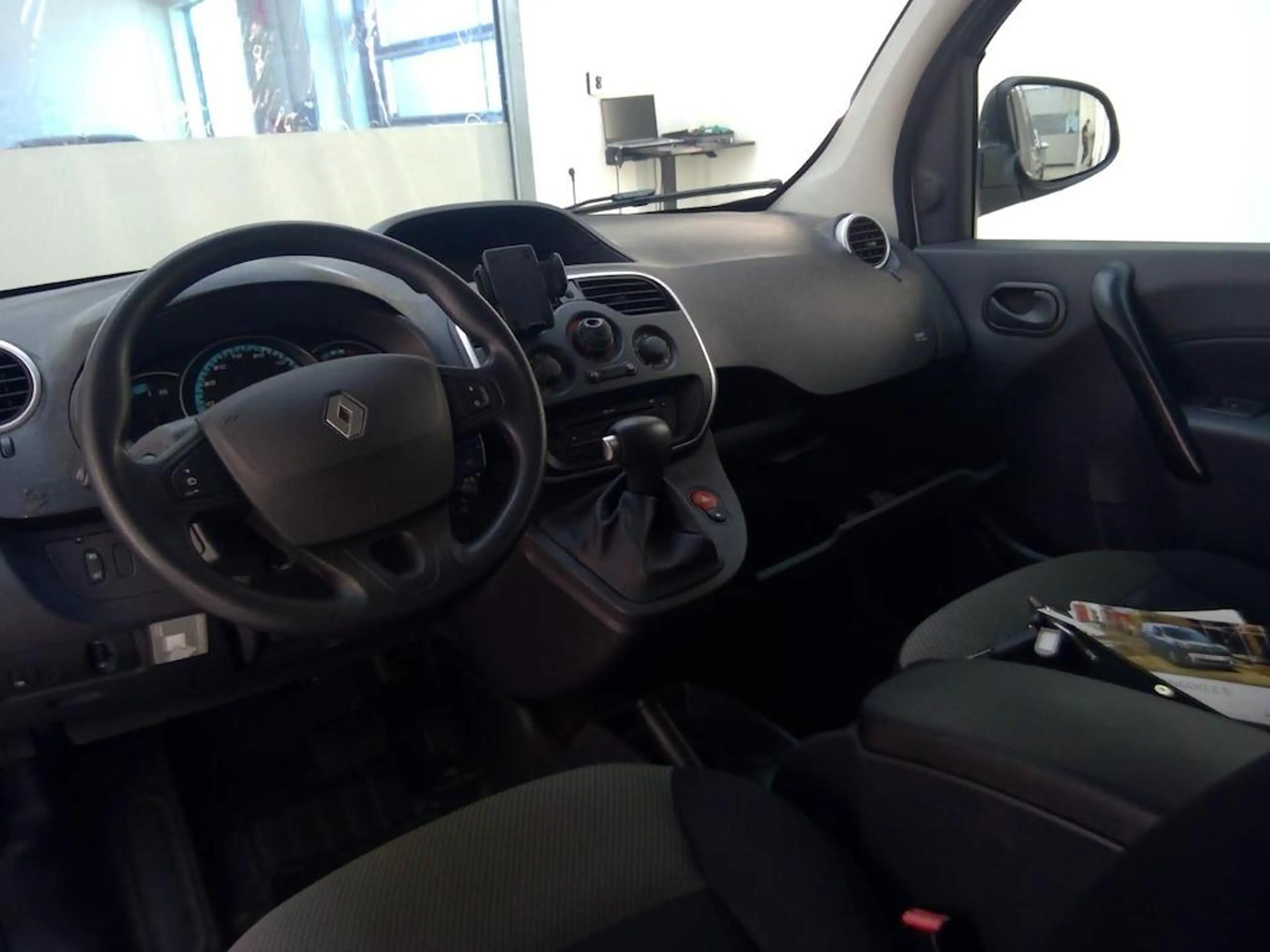 Renault Kangoo Z.E. Maxi Airco | Parkeer sensoren + camera | Navigatie — photo 4