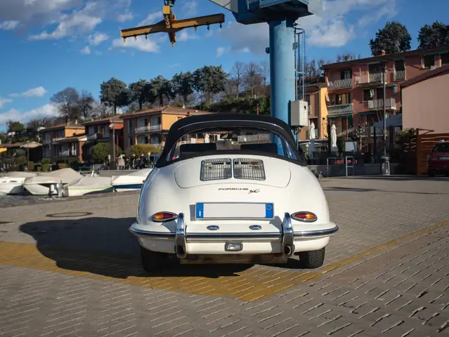 Porsche 356 view 6