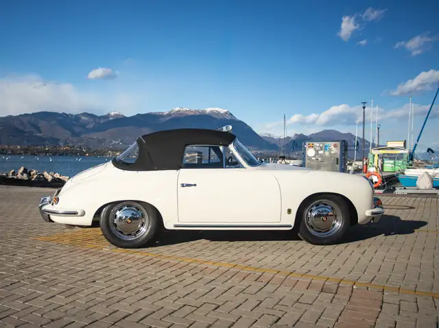 Porsche 356 view 4