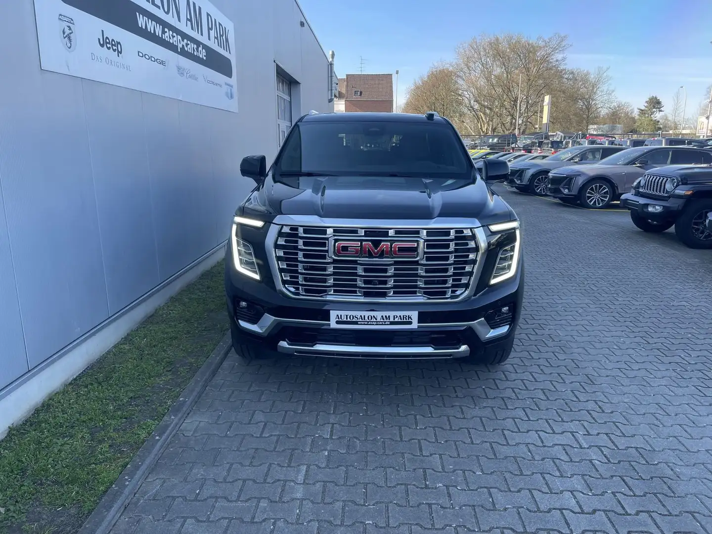 GMC Yukon Denali 6.2V8 24" Felgen | MY 26 - Facelift Schwarz - 2