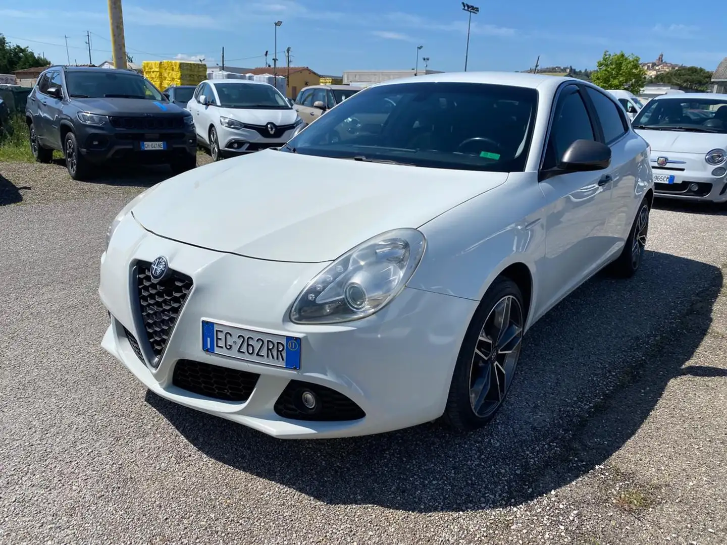 Alfa Romeo Giulietta 1.6 JTDm-2 105 CV Distinctive Blanc - 1