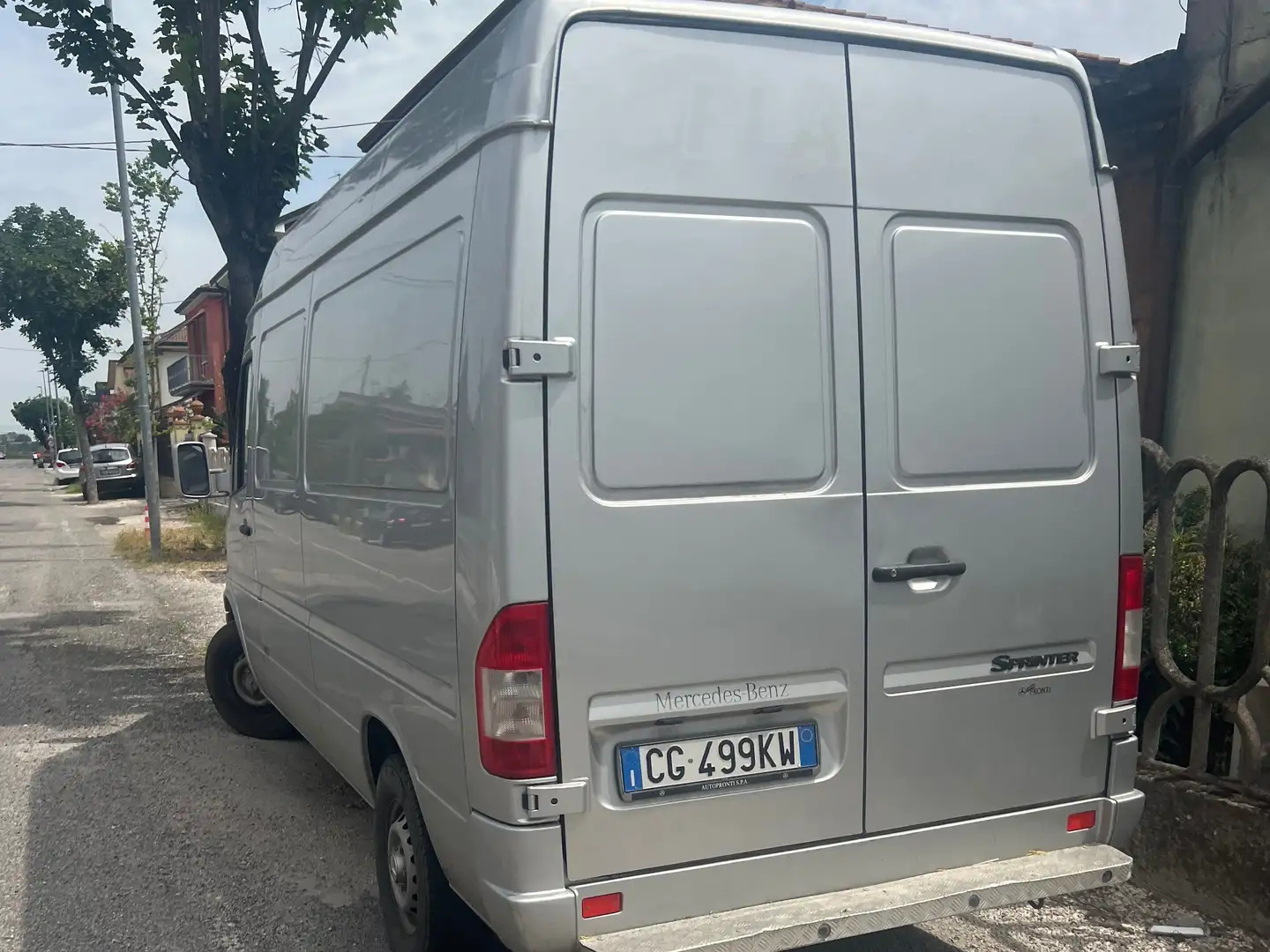 Mercedes-Benz Sprinter Gri - 1