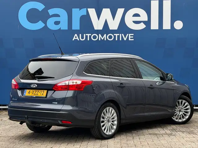 Ford Focus view 6