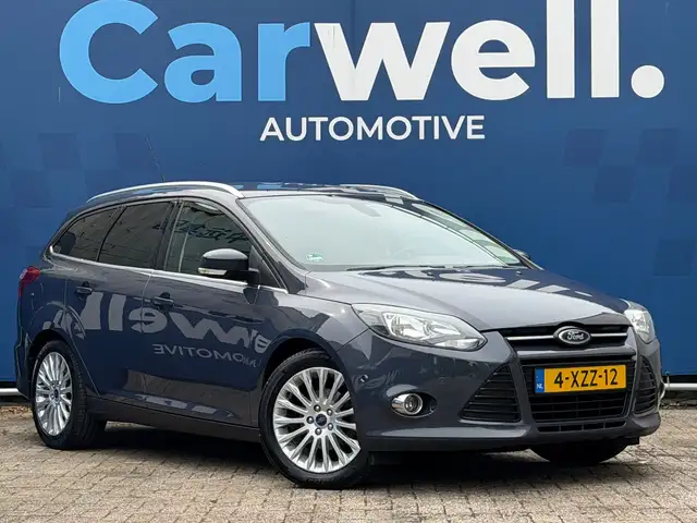 Ford Focus view 3