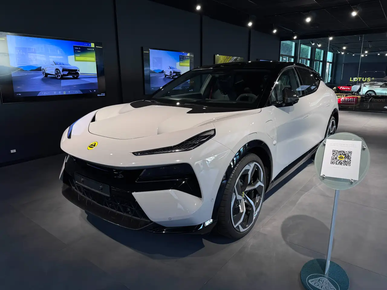 Lotus Eletre 2026