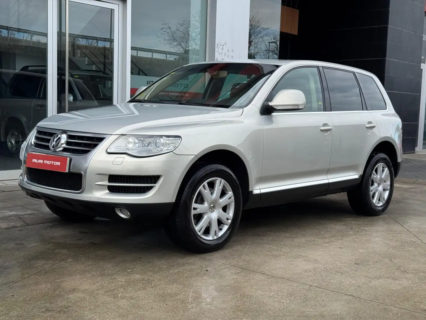 Volkswagen Touareg 3.0TDI V6 +Motion Tiptronic Beige - 2