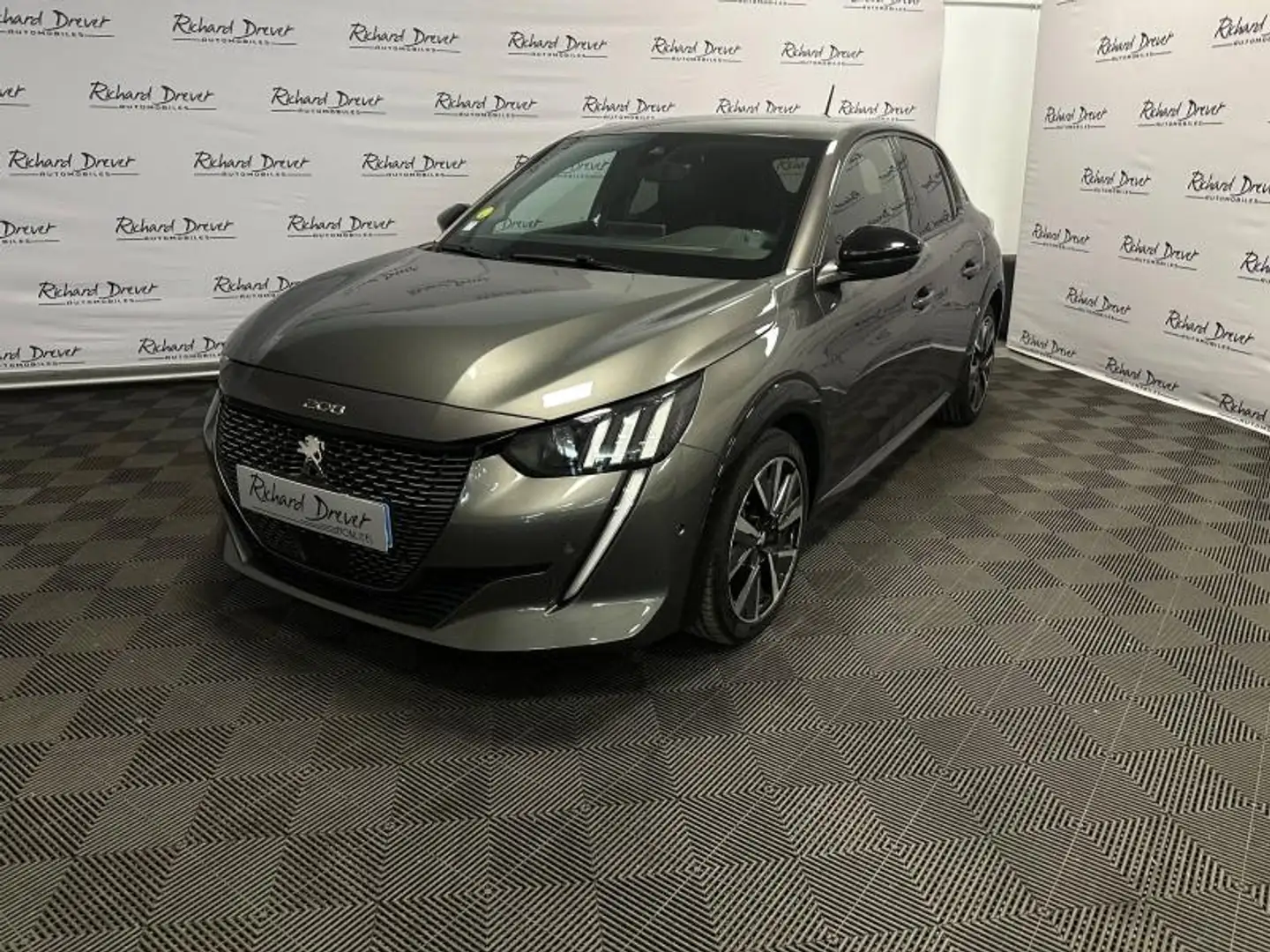Peugeot 208 1.5 BlueHDi 100ch S\u0026S GT Line Gris - 1