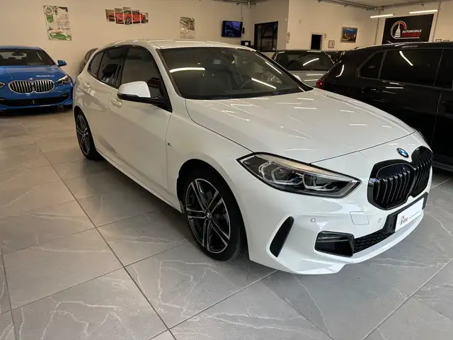 BMW 1 Series view 3