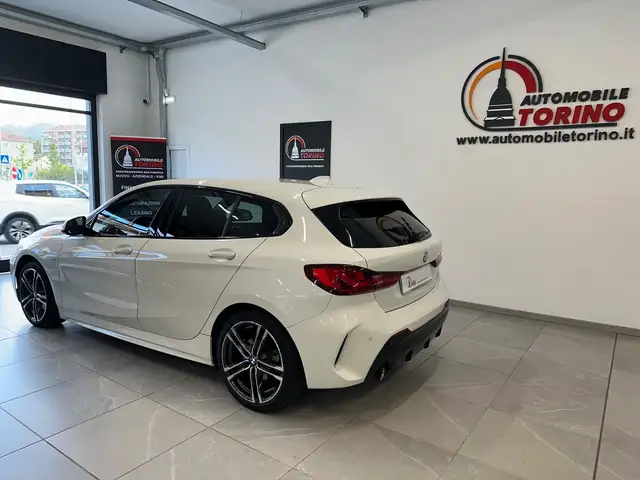 BMW 1 Series view 6