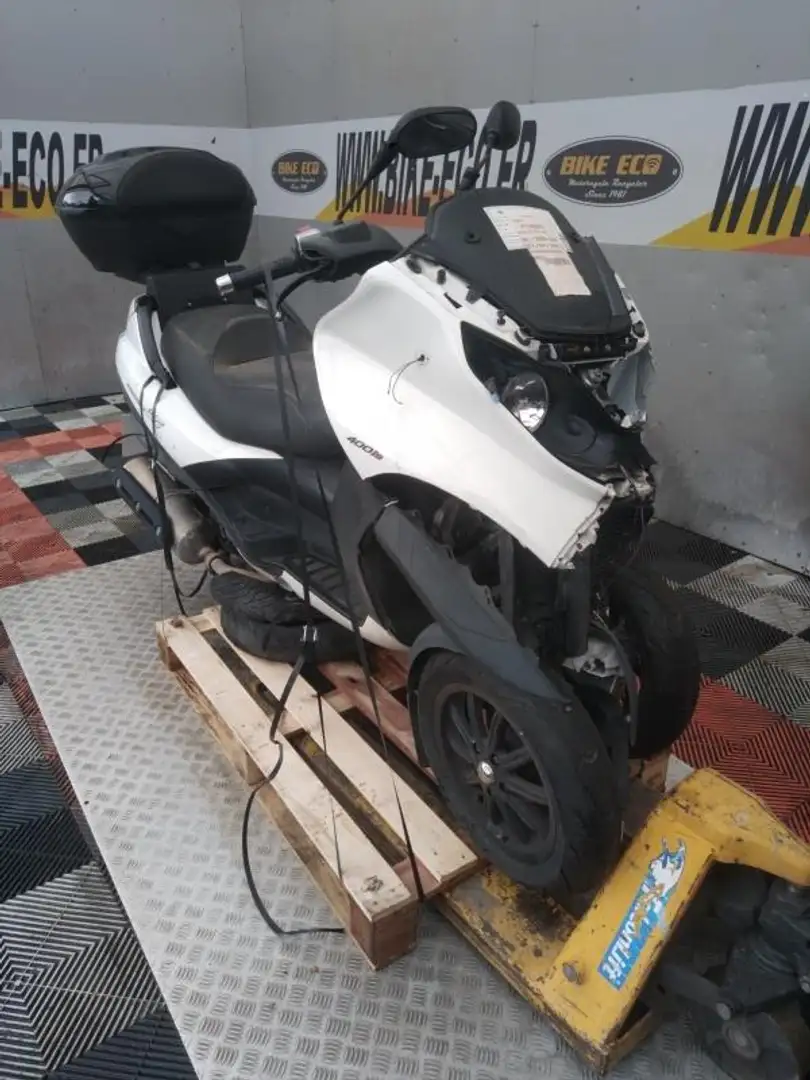 Piaggio MP3 400 Blanc - 2