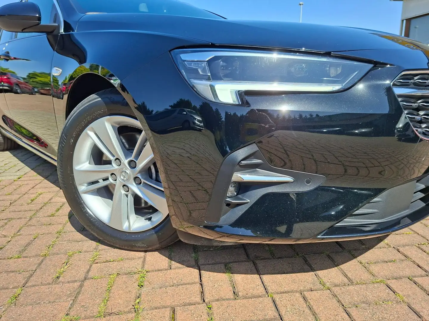 Opel Insignia B ST Elega AT+MATRIX-LED+FLEX-RIDE+FSHZ Schwarz - 2