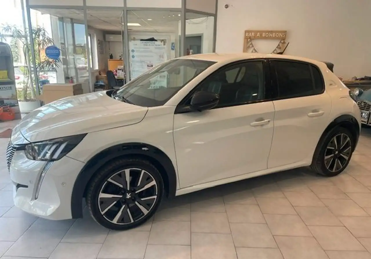 Peugeot 208 1.2 PureTech 130 cv EAT8 GT