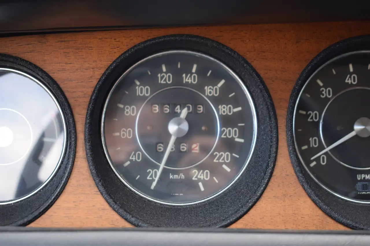BMW 2800 CS 2.8 6 cilinder | Belastingvrij | APK-vrij, foto 9