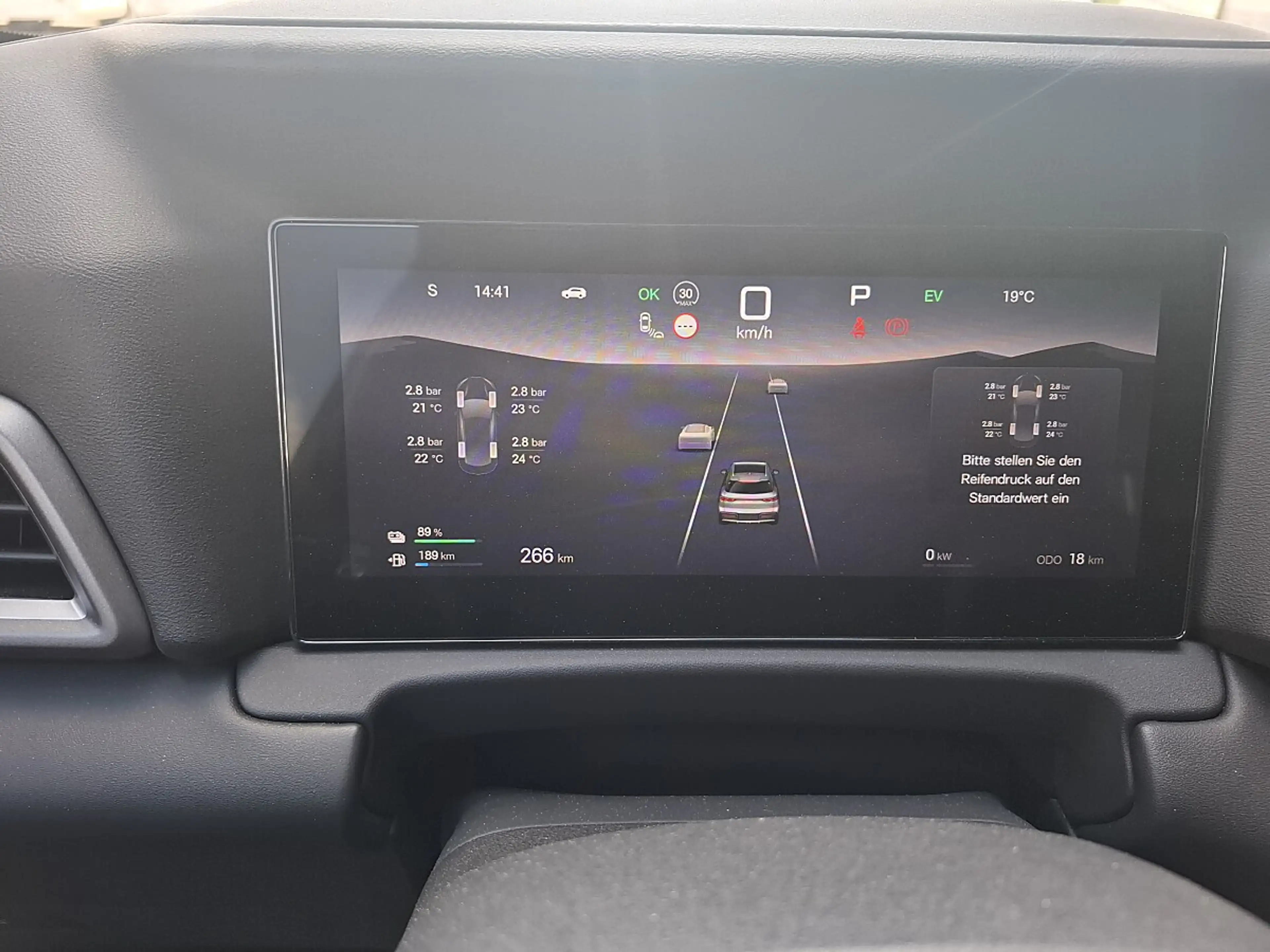 BYD Atto 2 Atto2 DM-i PHEV 18kWh Boost Österreich Paket — photo 13