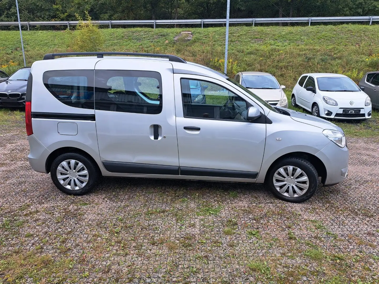 Dacia Dokker Laureate 1.Hand Klima M+S Silber - 1