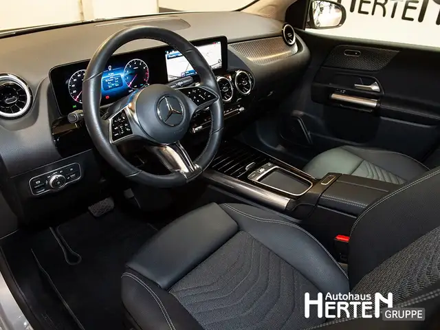 Mercedes-Benz B-Class view 8