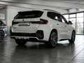 BMW iX1 eDrive20 M-Sport Aut Nav HuD LED Pano Park+ Weiß - thumbnail 2