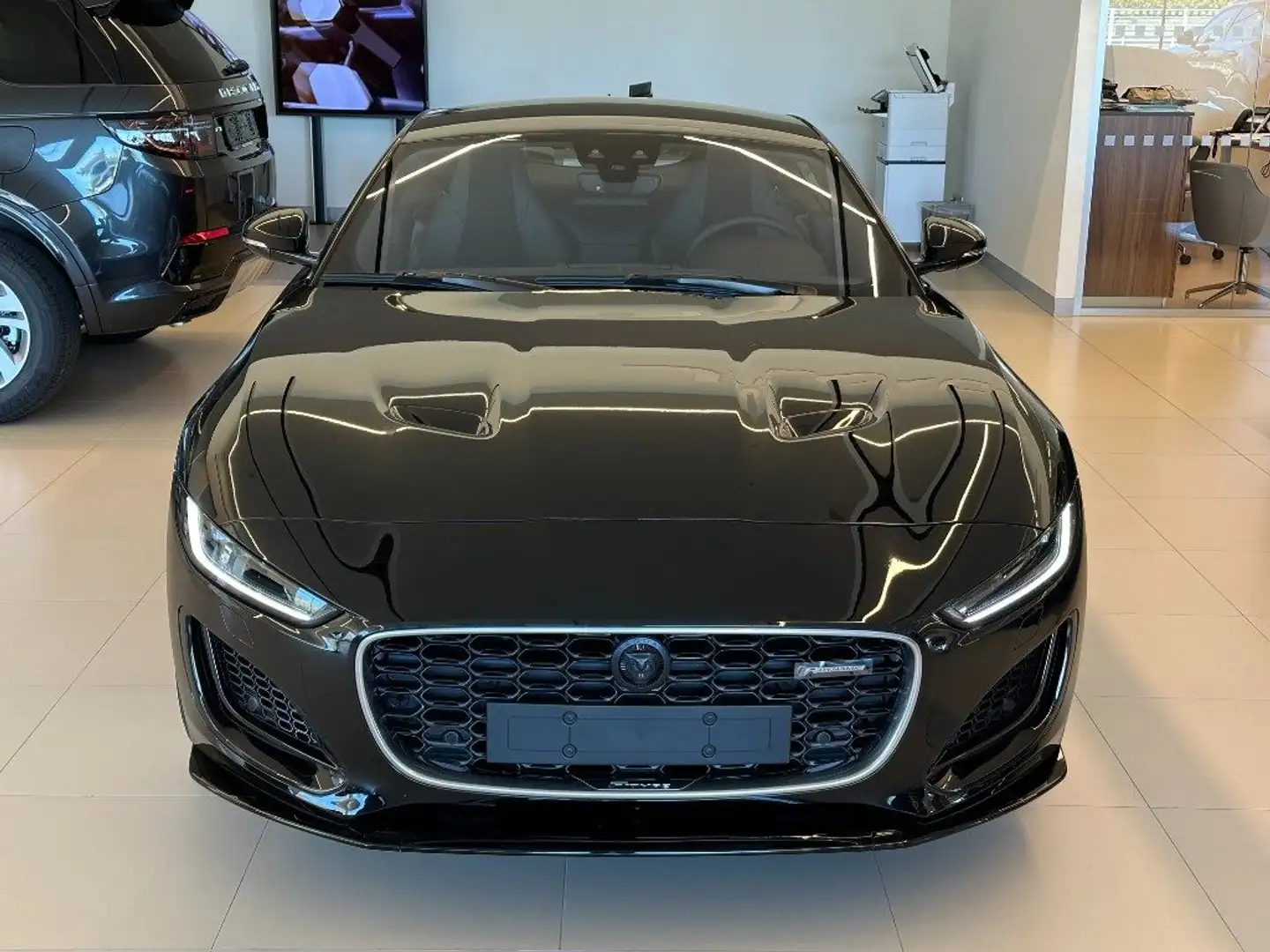 Jaguar F-Type 2.0 aut. Coupé R-Dynamic Negro - 2