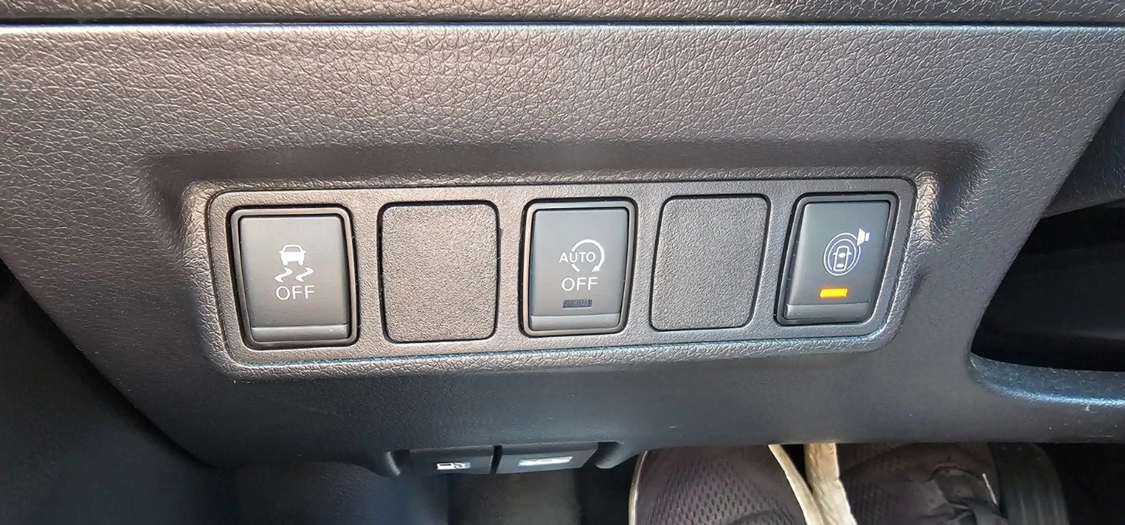 Nissan Pulsar 1.2 DIG-T*Black Edition*360KAM*LED*1Hand* — photo 8