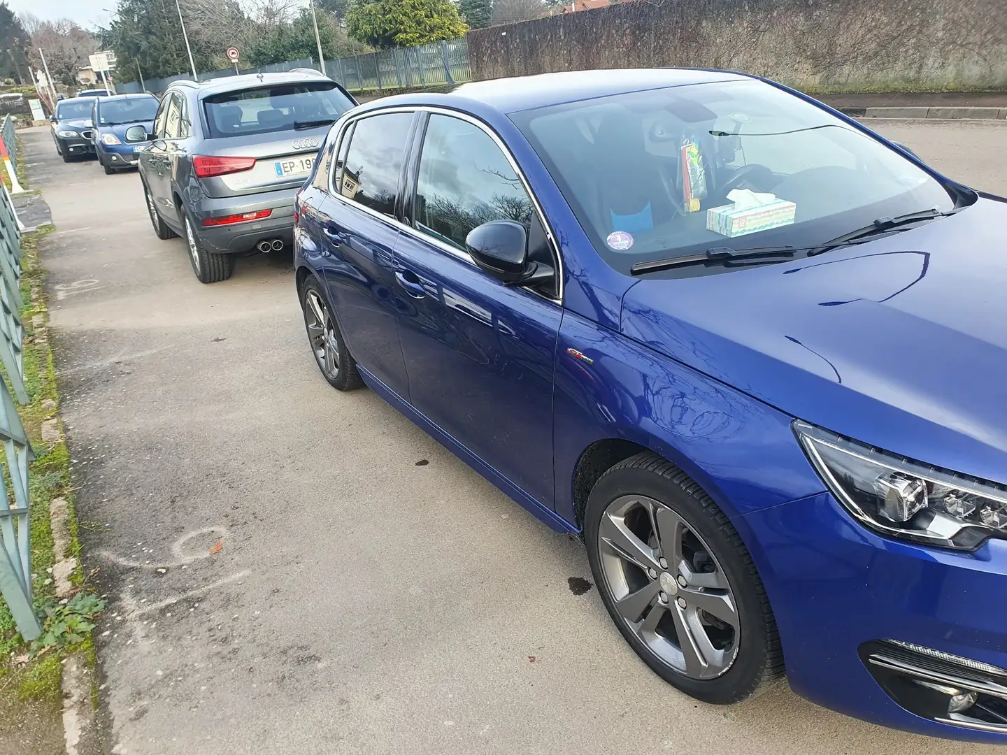 Peugeot 308 1.2 PureTech GT Line STT Bleu - 1