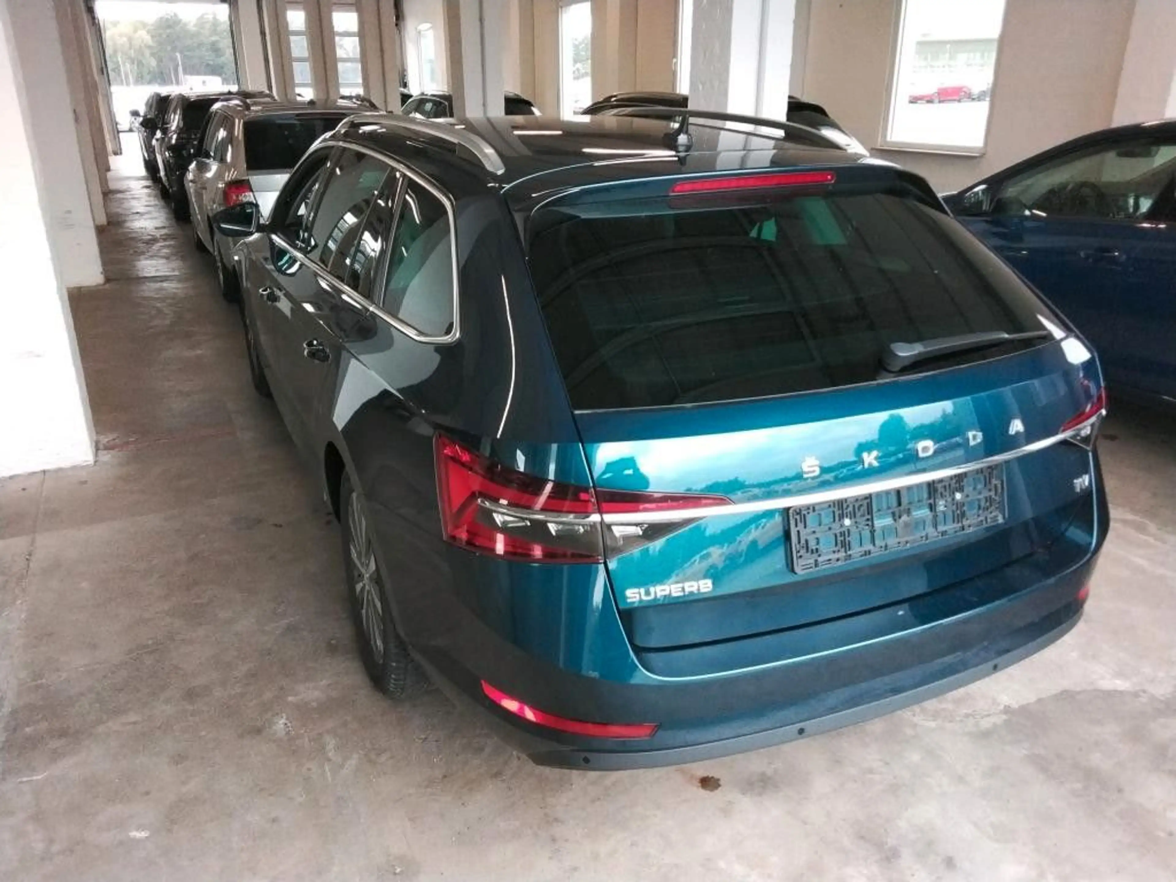 Skoda Superb Combi Style 1.4e/TSI Navi AHK SHZ ACC LED — photo 3