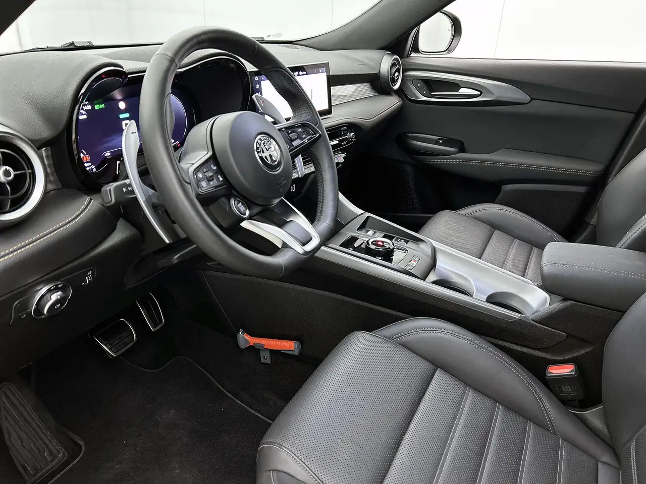 Alfa Romeo Tonale 2025 — фото 10