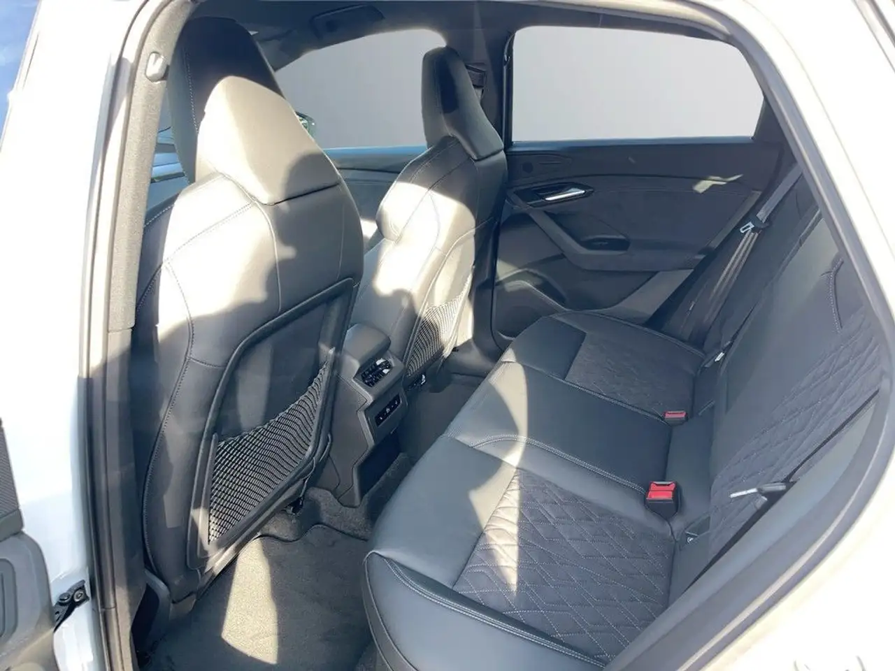 Audi Q6 e-tron Q6 e-tron Sportback quattro TECH PRO*AHK*INTERIE 12