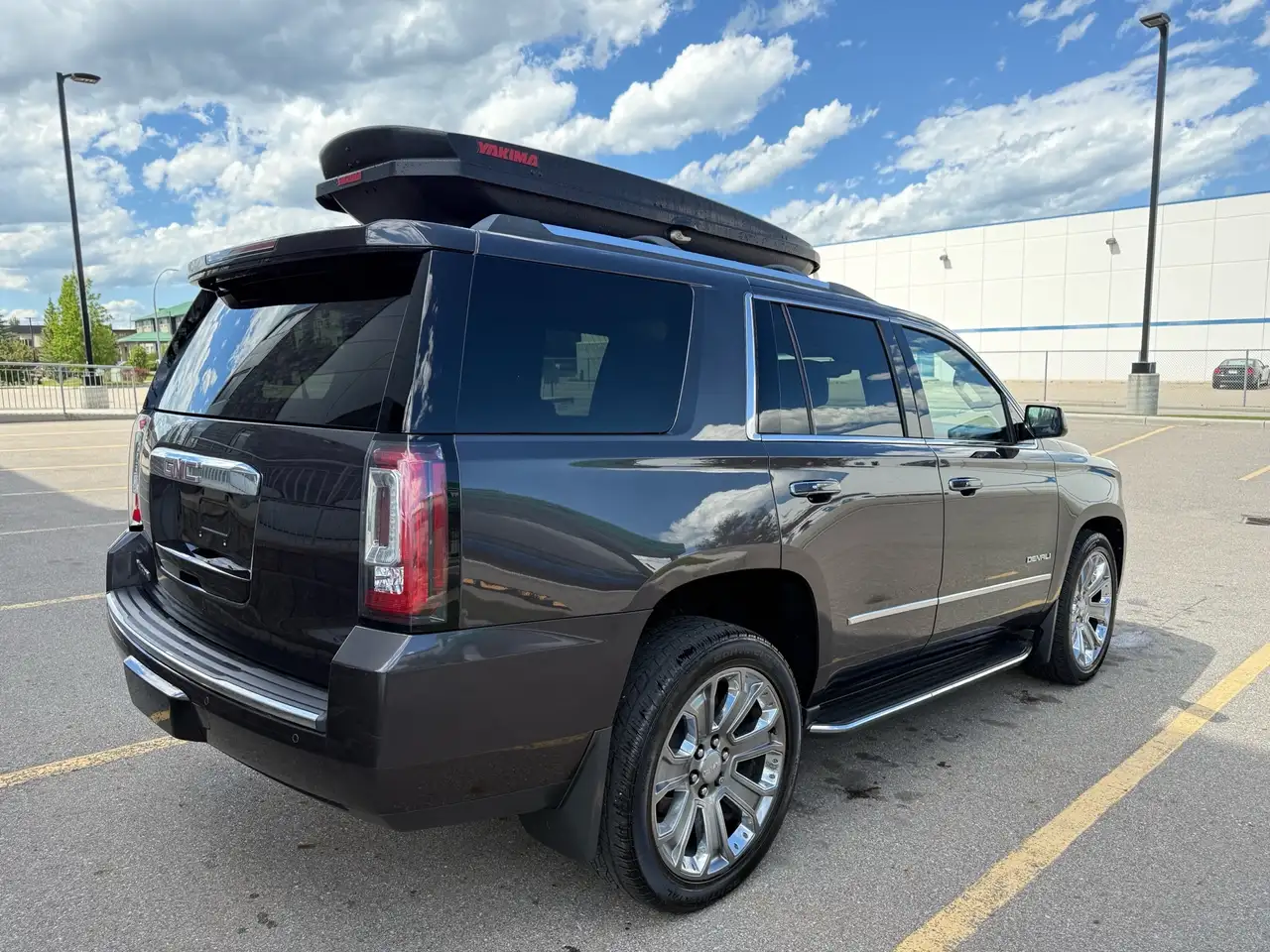 GMC Yukon photo GMC Yukon