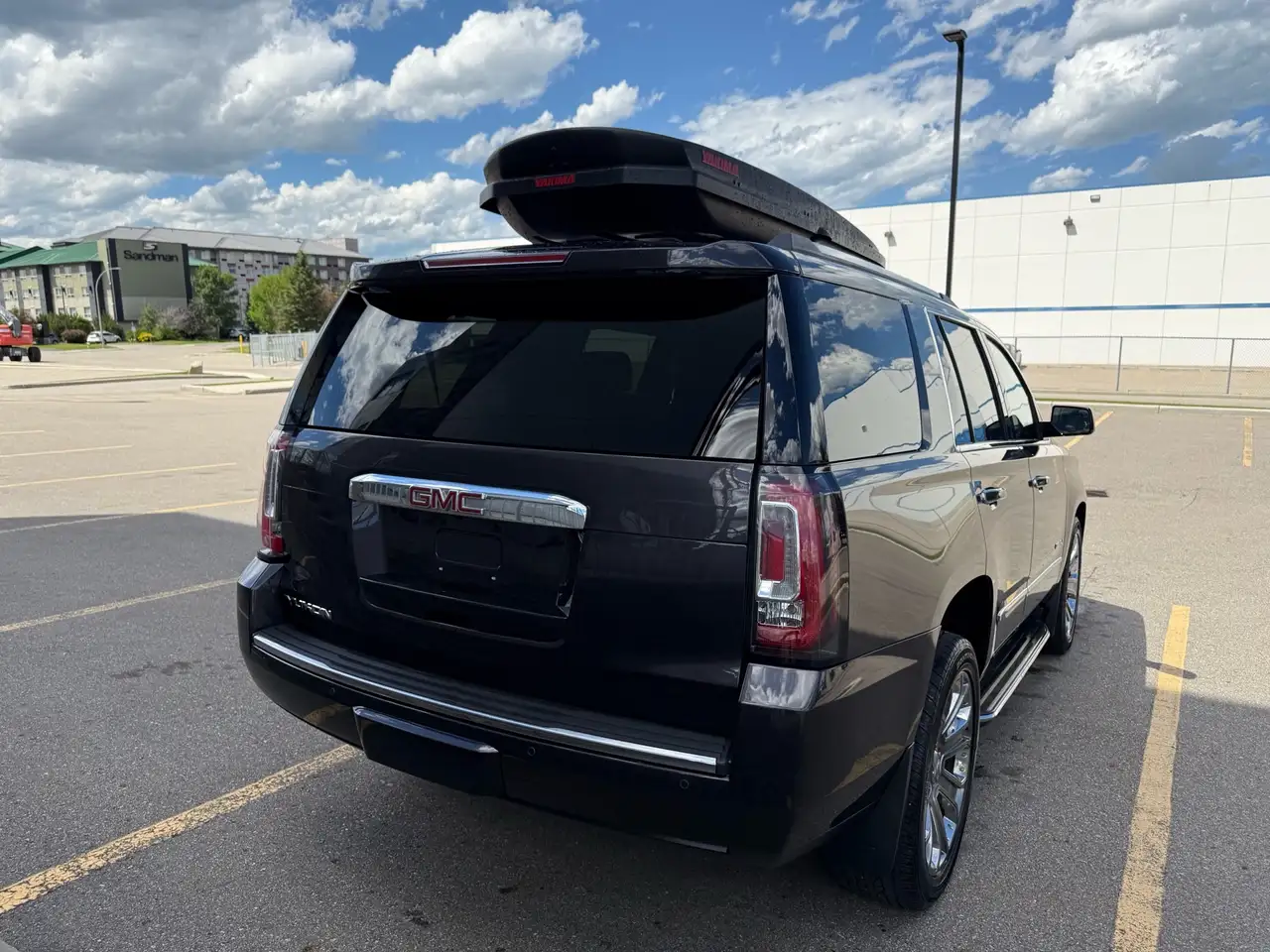 GMC Yukon photo GMC Yukon
