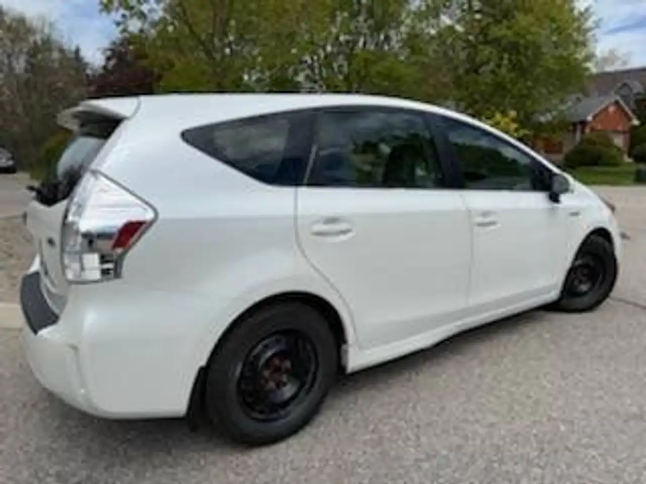 2014 Toyota Prius v снимка 2014 Toyota Prius v